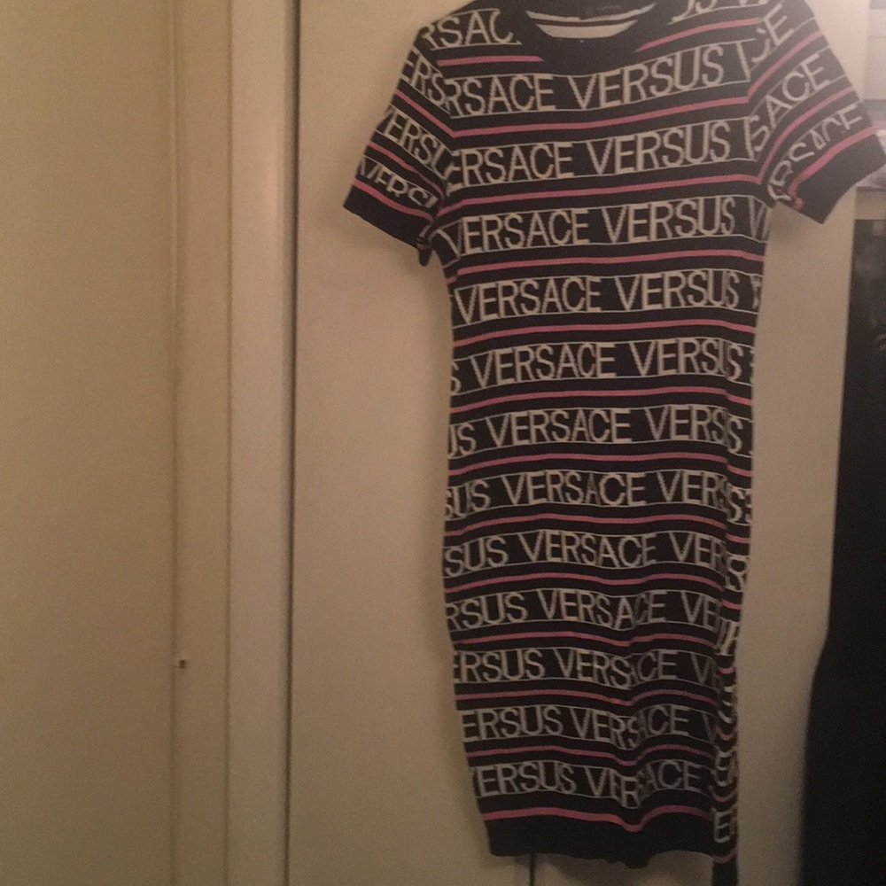 Beautiful Versace knitted fitted dress.